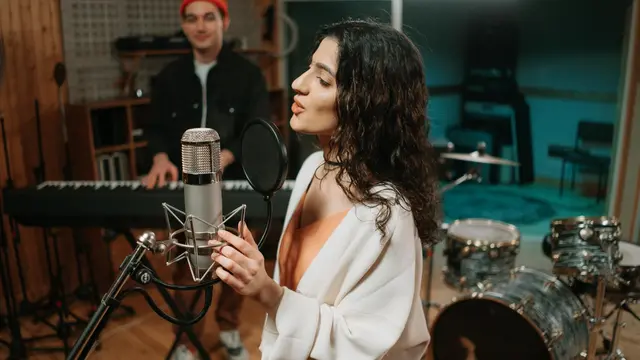 Singer