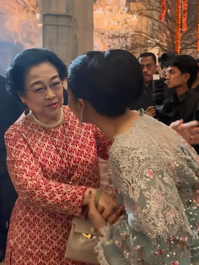 6 Potret Tamu di Resepsi Nikah Putri Andika Perkasa, Megawati hingga Ganjar Pranowo