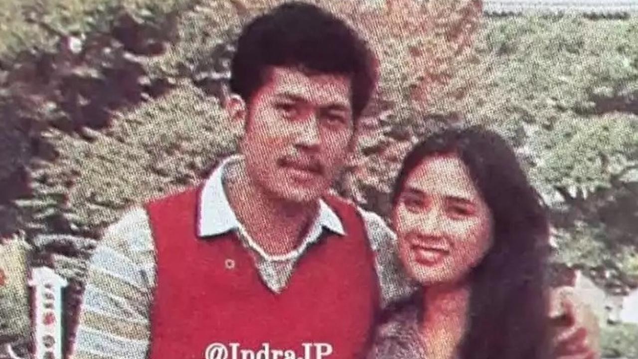 Tahun 1979, Yati menikah dengan Pangky Suwito. Sebelumnya ia sudah sempat menikah dengan pria bernama Syamsudin dan dikaruniai seorang anak bernama Teezar Syamsudin. Sayangnya pernikahan itu berakhir pada perceraian.