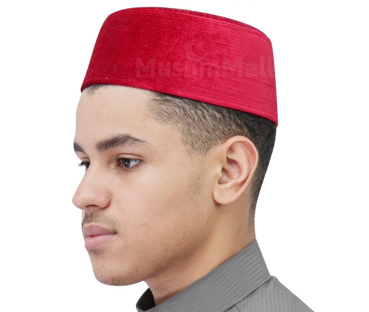 rekomendasi model peci pria untuk lebaran 2025