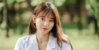 Park Shin Hye, aktris cantik asal Negeri Gingseng, Korea Selatan, memang selalu memukau akan penampilannya aktingnya dilayar kaca. (Soompi/Bintang.com)