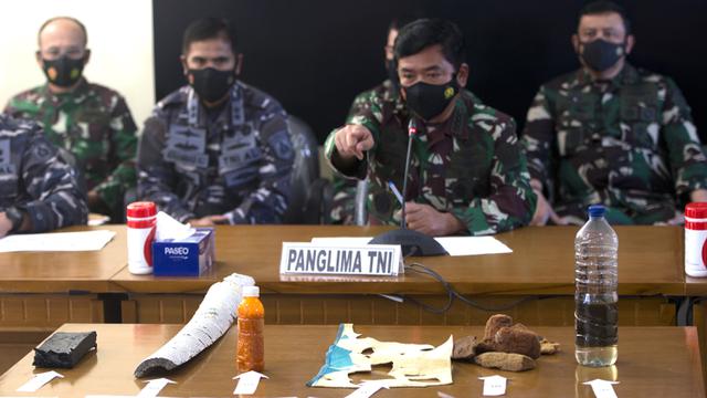 FOTO: Kapal Selam KRI Nanggala 402 Dinyatakan Tenggelam