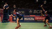Ganda campuran Indonesia, Alfian Prasetya dan Annisa Saufika kalah 11-21, 21-10 dan 14-21 dari ganda campuran China, Zhang Nan dan Zhao Yunlei. (Bola.com/Vitalis Yogi Trisna)