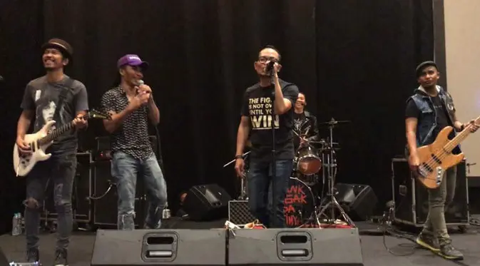Kemnaker dan Slank luncurkan aplikasi Join Kandidat, sebuah aplikasi yang mempermudah masyarakat mendapatkan pekerjaan.