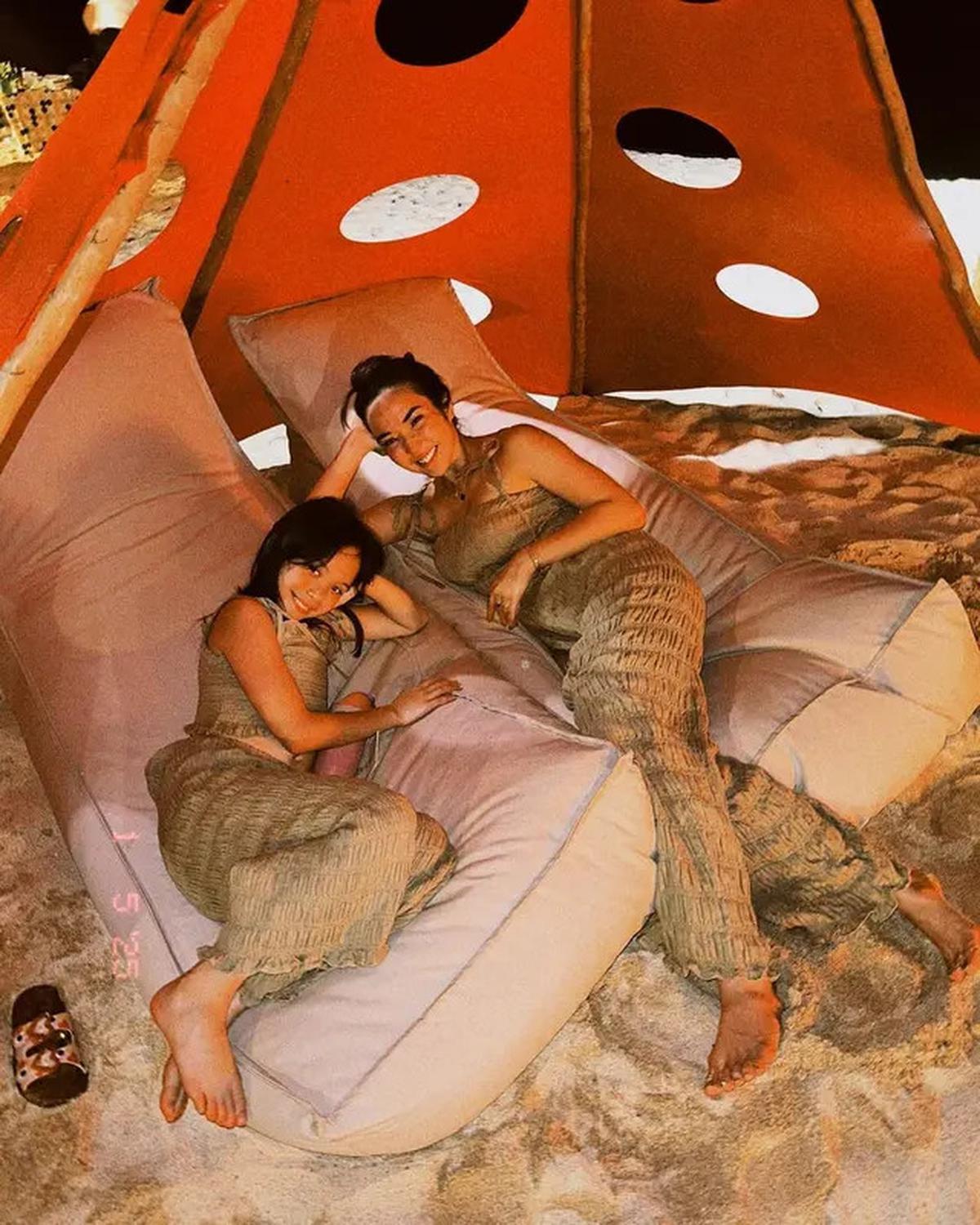 7 Potret Gading dan Gisel Camping Bareng Gempi, Tetap Didoakan Balikan