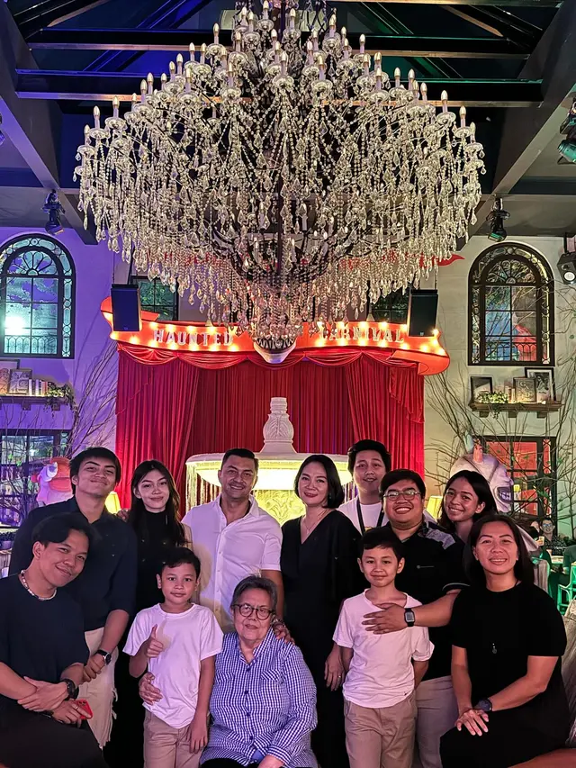 7 Momen Ulang Tahun Anjasmara ke 48 Tahun, Dapat Hadiah Mahal dari Istri
