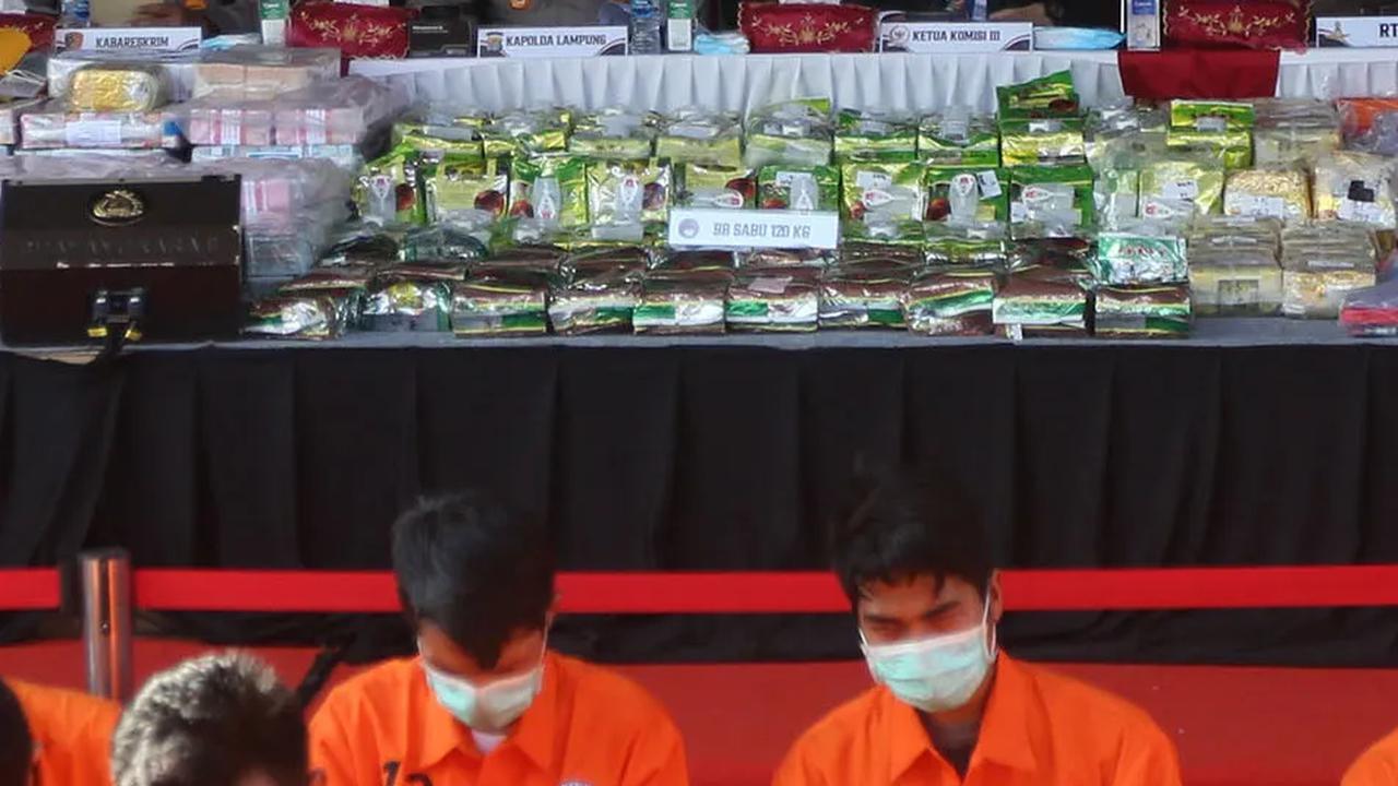 Update Perburuan Gembong Narkoba Fredy Pratama, Polisi Tetapkan 5 Tersangka Baru dan 2 DPO