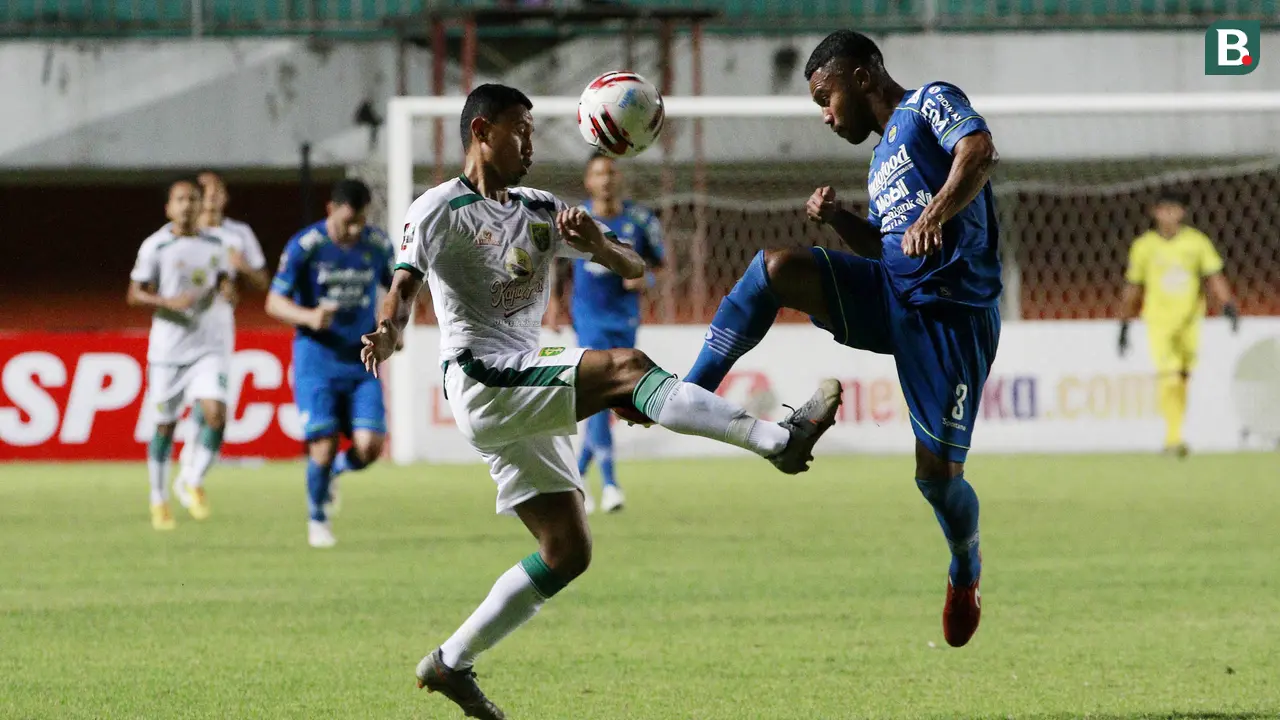 FOTO: Persib Bandung sementara Unggul Telak 3-0 atas Persebaya Surabaya di Babak Pertama - Rifaldi Bawuo; Ardi Idrus