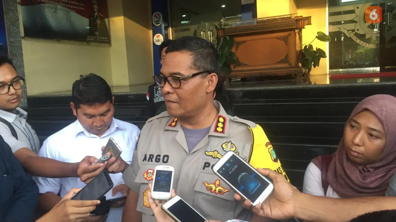 Kabid Humas Polda Metro Jaya, Komisaris besar (Kombes) Pol Argo Yuwono