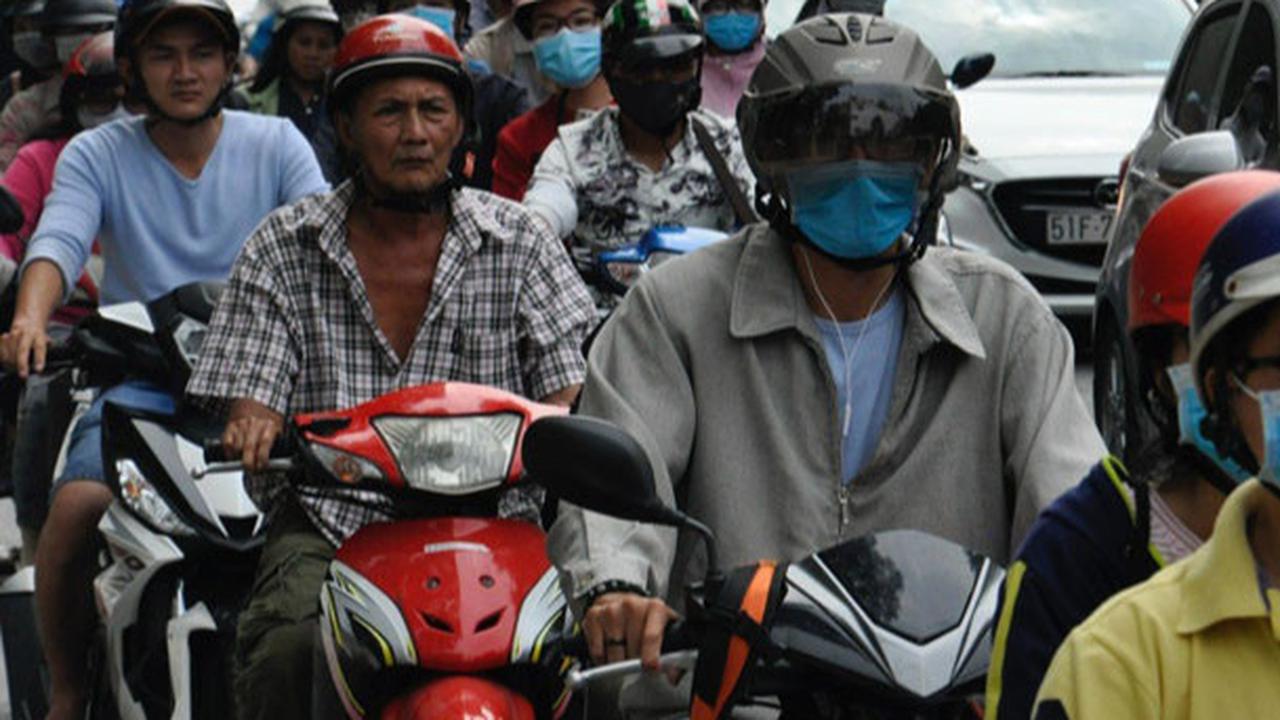 Tips Berkendara Sepeda Motor Saat Macet