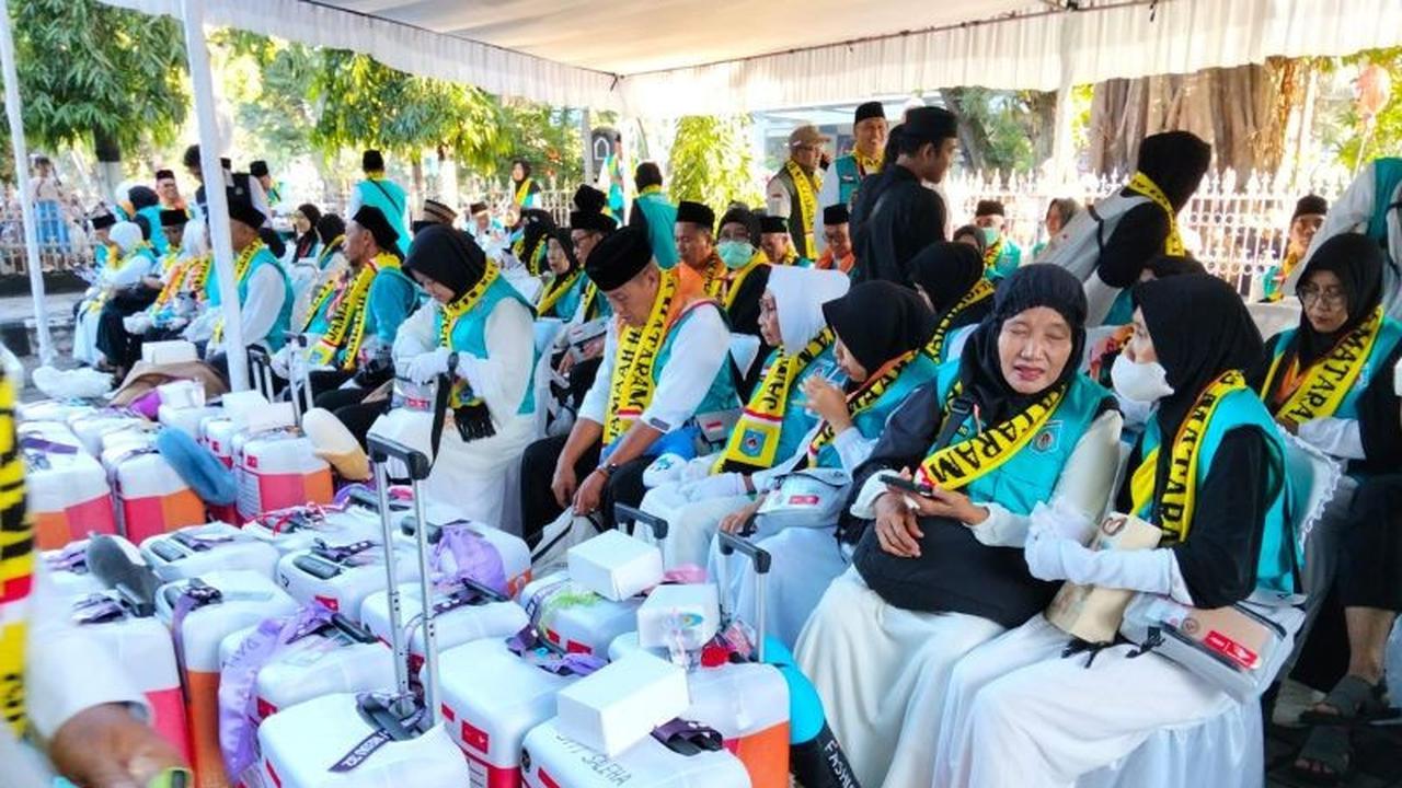 Wali Kota Mataram Lepas 393 Calon Haji Kloter 10, Tekankan Kesiapan Mental dan Fisik