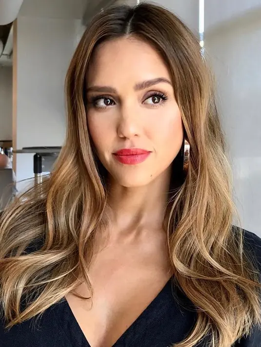 Bahkan Haven dan Honor sudah benar-benar menyayangi adik mereka yang baru saja lahir. (instagram/jessicaalba)