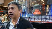 Manajer Persija Jakarta, Ardhi Tjahjoko berbicara kepada awak media di sela acara peluncuran bus baru Macan Kemayoran di JIEXPO Kemayoran, Jakarta Pusat, Rabu (20/5/2026). (Bola.com/Hery Kurniawan)