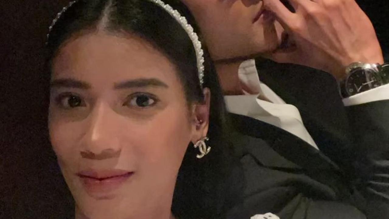 Momen Perayaan Anniversary Deddy Corbuzier dan Sabrina, Ajak Azka Double Date. (Sumber: Instagram/sabrinachairunnisa_)