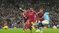 Liverpool Dihajar Man City, Virgil van Dijk Akui Jeremy Doku Sukses Bikin Conor Bradley Kewalahan