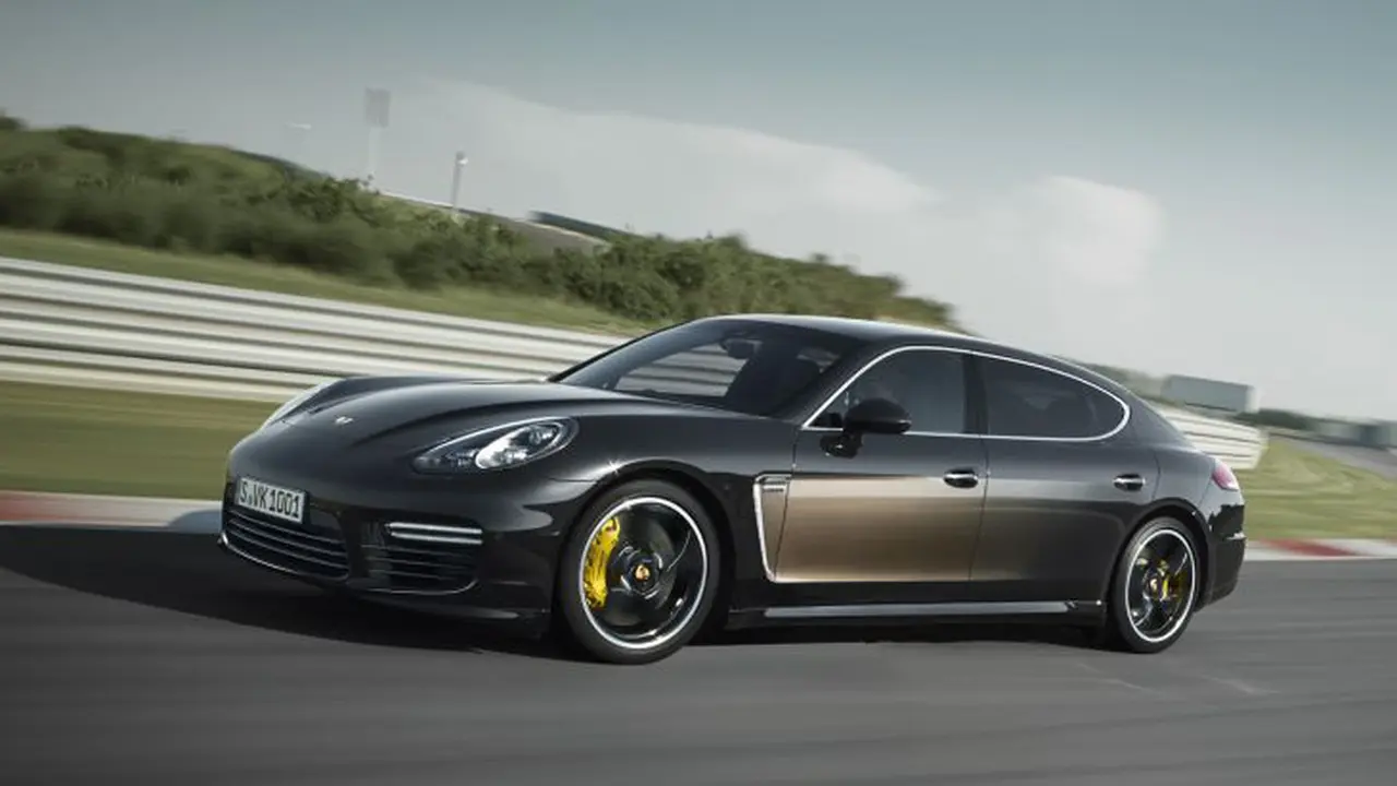 Edisi Terbatas Porsche Panamera Ludes Dalam Waktu 2 Hari