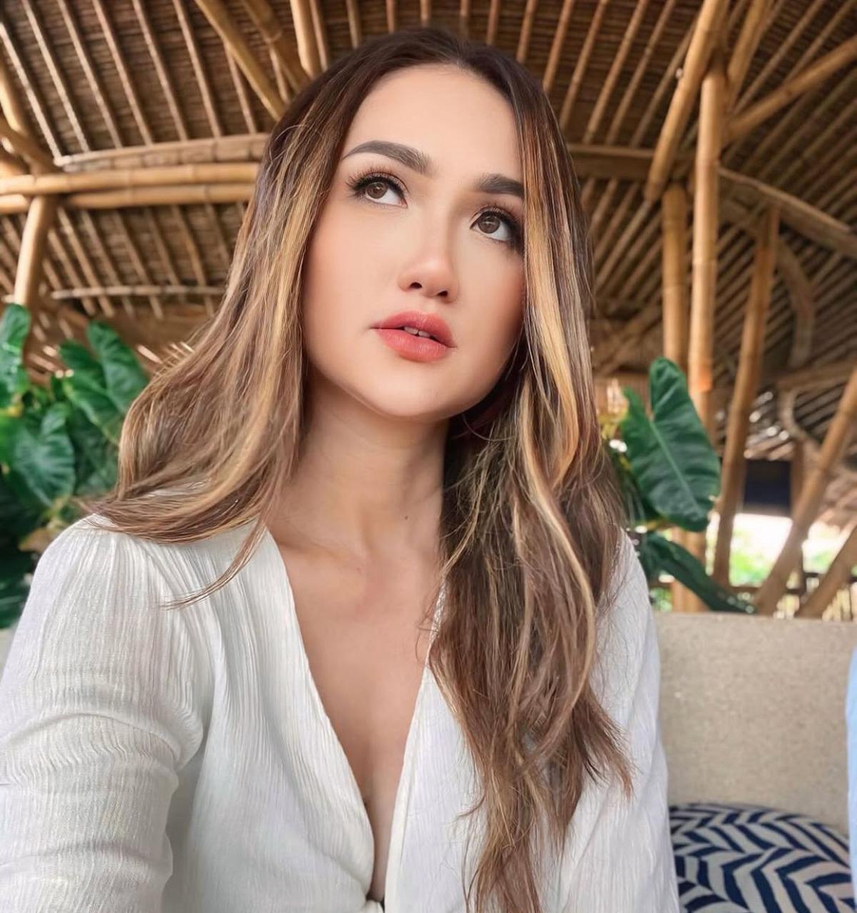 5 Potret Tengku Dewi Putri Pasca Cerai dari Andrew Andika, Tampil Lebih Cantik dan Percaya Diri