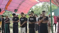 Ajang Silaturahmi 'Ngaji Pepadange Manah' Bersholawat ala Suporter Holickers (Dewi Divianta/Liputan6.com)