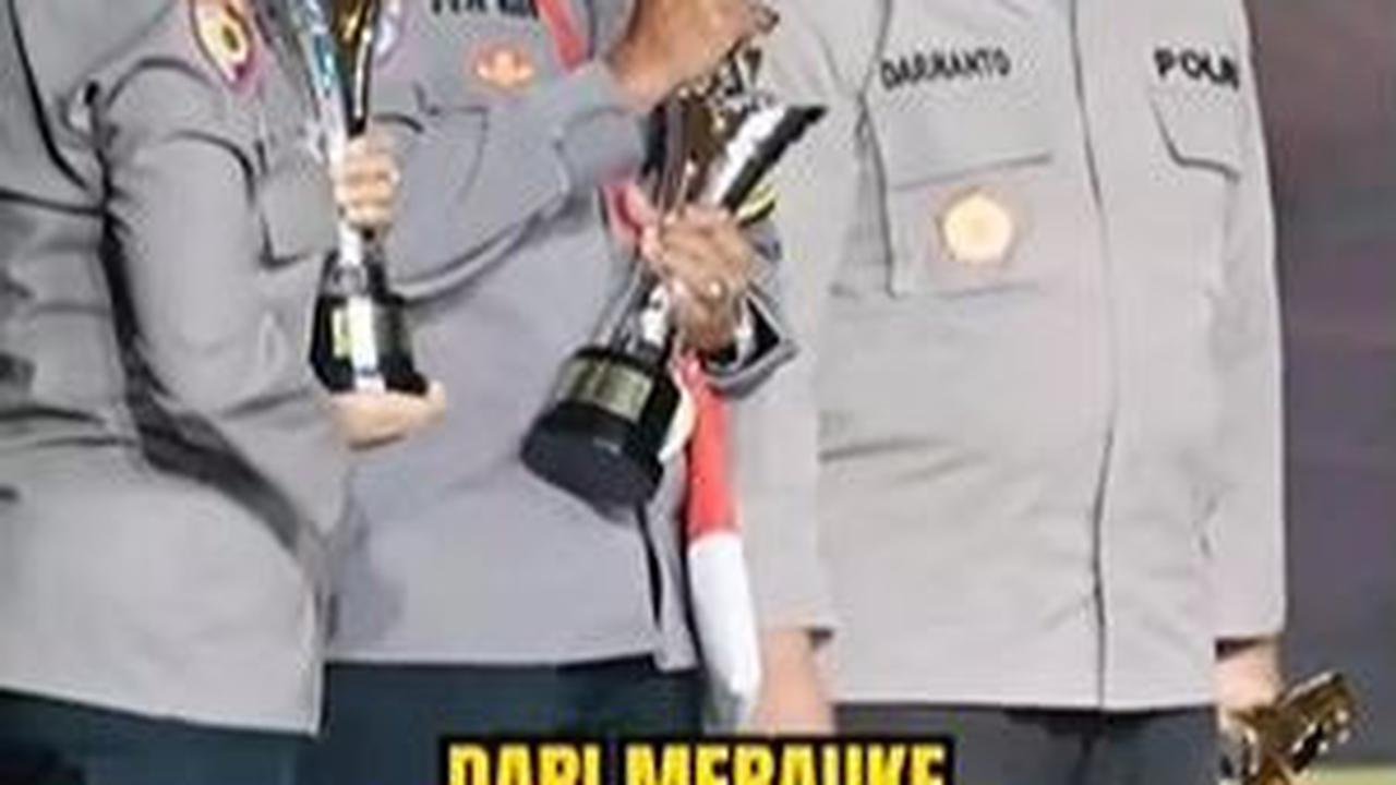 "Dari Merauke perbatasan Sota, kami terpanggil dan kami ingin mengabdi di Papua. Terima kasih Papua, aku cinta Papua," ujar AKP Ma'ruf.