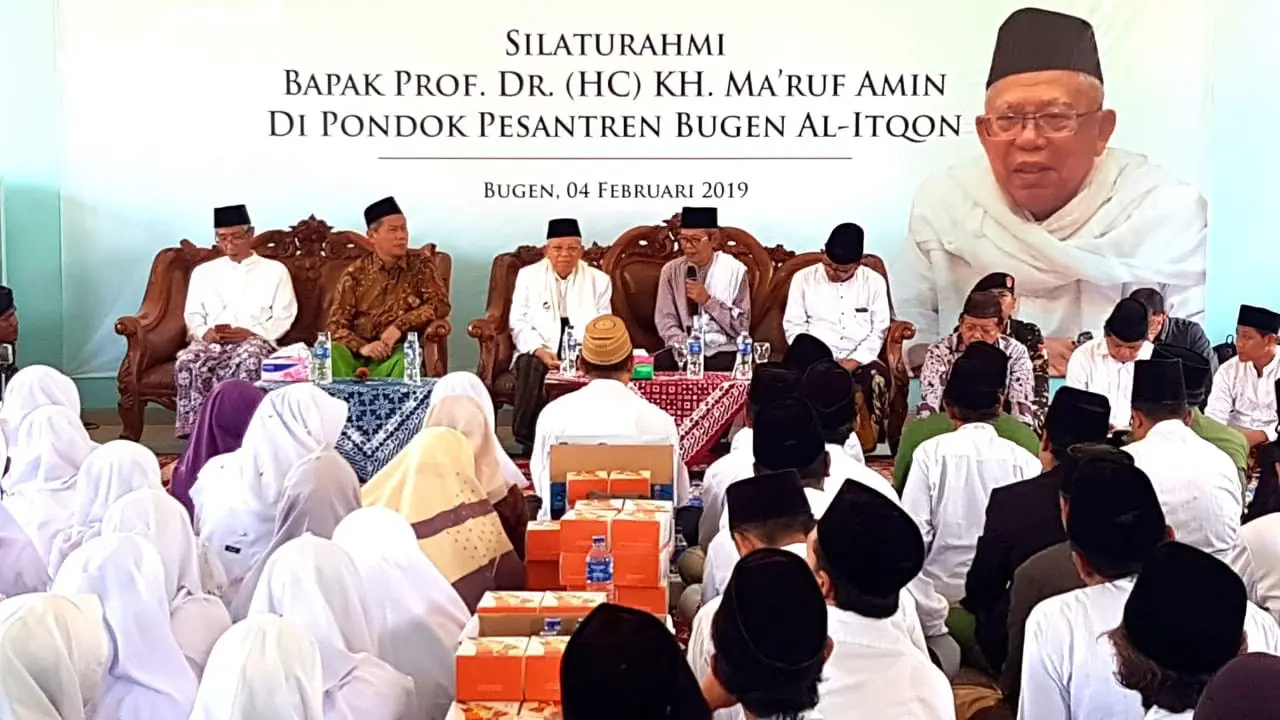 Cawapres nomor urut 01 Ma'ruf Amin Saat Mengunjungi Pondok Pesantren Bugen Al-Itqon, Semarang, Jawa Tengah. (Foto: Liputan6.com/Muhammad Radityo Priyasmoro)