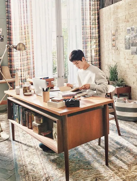 Penggemar Park Bo Gum tidak berasal dari kalangan masyarakat umum, tetapi juga para selebriti Korea yang tak lain rekan dan lawan main Park Bo Gum di sebuah drama. (Instagram/parkbOgum)