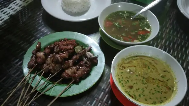 Mana yang Lebih Enak, Empal Gentong atau Empal Asem Cirebon?