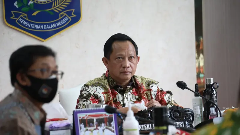 Menteri Dalam Negeri Tito Karnavian RDP dengan Komisi II DPR RI Melalui Video Conference