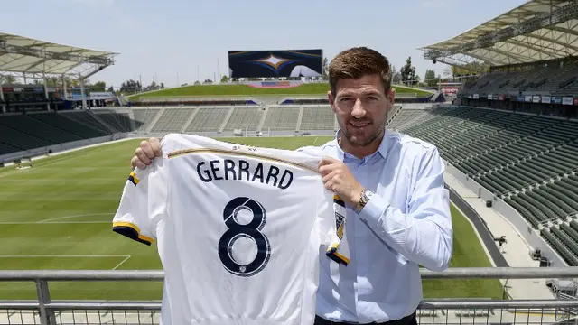 Steven Gerrard (Getty Images/AFP/Kevork Djansezian)