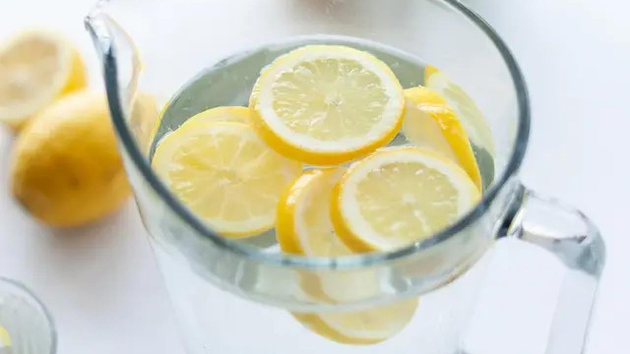 4 Manfaat Minum Air Lemon yang Kerap Tidak Disadari Orang, Salah Satunya Detoksifikasi