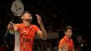 Ekpresi Tontowi Ahmad/Liliyana Natsir ganda campuran Indonesia saat bertanding melawan Zhang Nan/Zhao Yunlei di semifinal BCA Indonesia Open Premier Super Series 2015 di Istora Senayan Jakarta. (Peksi Cahyo/Bola.com)