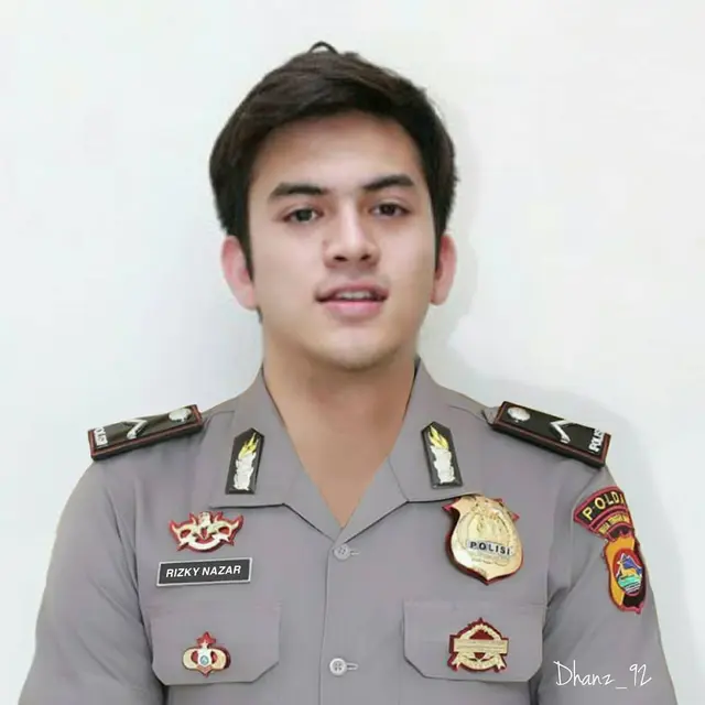 6 Editan Foto Pesinetron Hits Tanah Air Jadi Polisi Ini Bikin Ketawa Geli