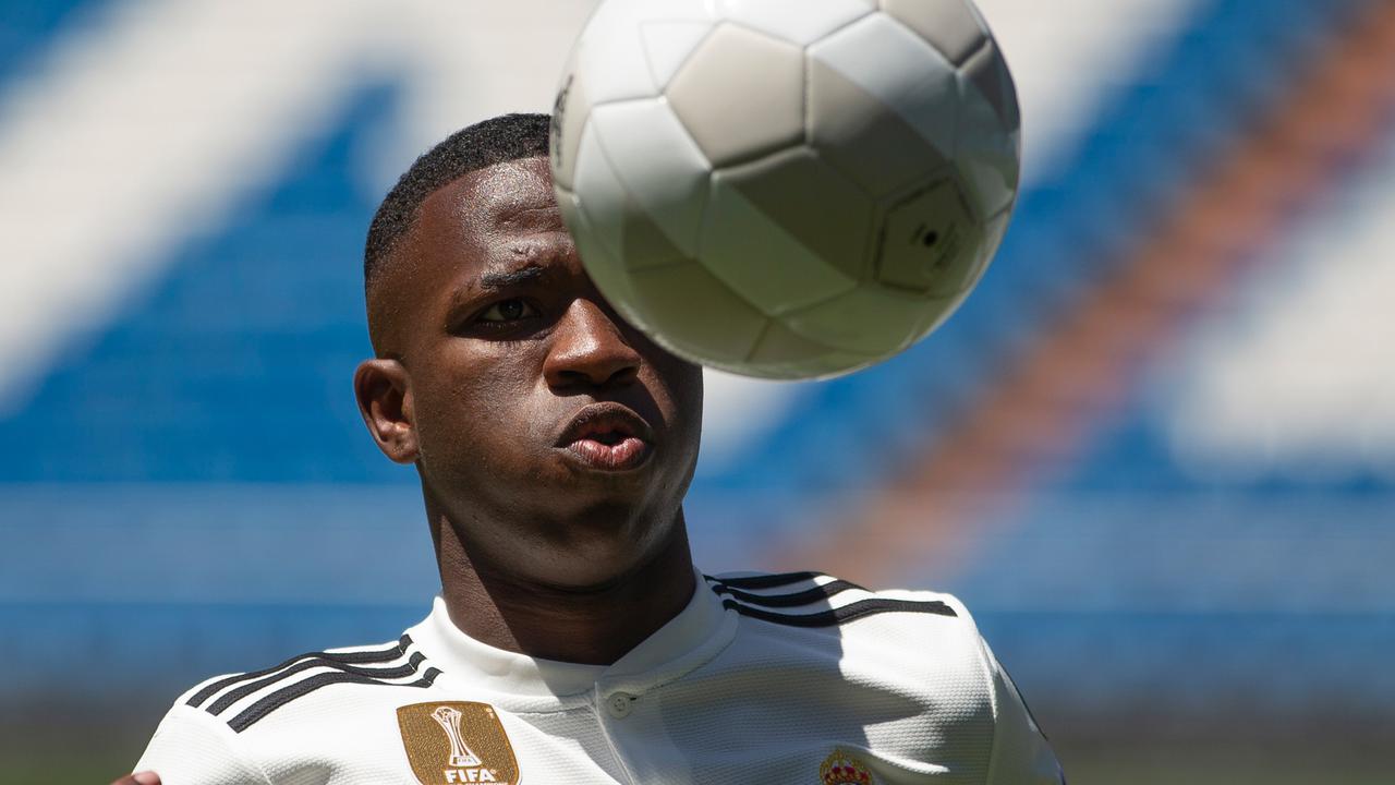Skil Vinicius Jr saat Diperkenalkan Real Madrid
