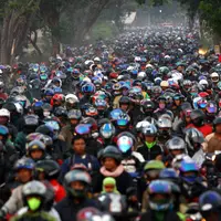 Meski nggak satu kampung halaman, tapi beberapa zodiak ini bakalan bikin suasana seru kalau diajak mudik. (Sumber foto: sumut24.co)