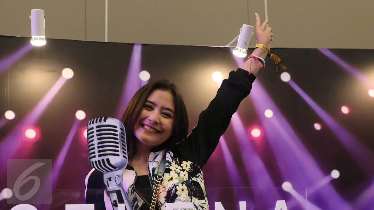 20160723-Artis sinetron Prilly Latuconsina -Jakarta 