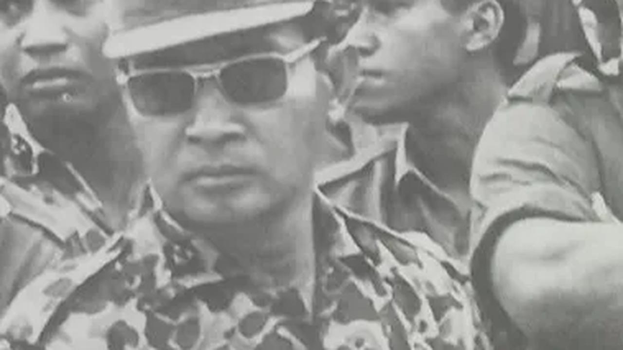 "Saudara harus sadar, bahwa proyek Asahan ini penting sekali. Ini proyek jangka panjang dan perlu ditunjang dengan anggaran yang cukup, semua perhatikan ini!" kata Soeharto.