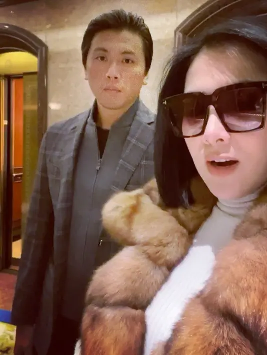 (Instagram/princessyahrini)