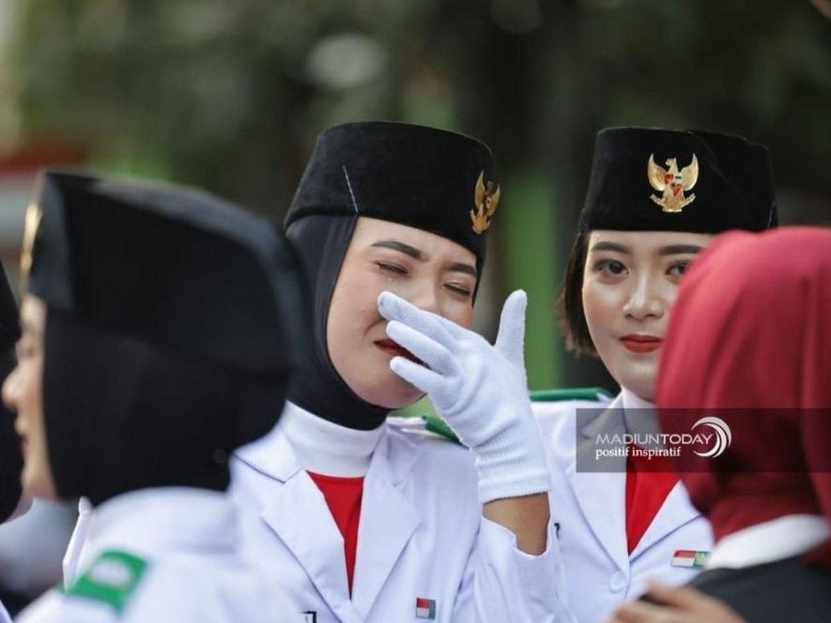 Tangis Anggota Paskibraka