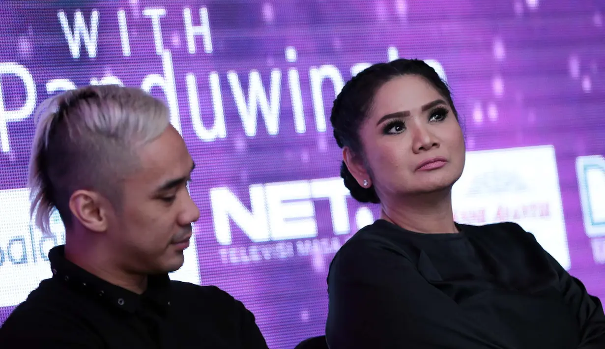 Konser September Ceria With Vina Panduwinata akan menghadirkan lebih dari 15 lagu hits yang diaransemen dengan musik lebih segar. Terkait harga tiket yang akan dijual, paling murah Rp. 150 ribu dan kelas Platinum Rp 1 juta. (Deki Prayoga/Bintang.com)