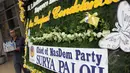  Karangan bunga turut berduka cita atas meninggalnya Mr.Lee Kwan Yew dari Ketua Umum Nasdem, Surya Paloh, Jakarta, Rabu (25/3/2015).(Liputan6.com/Helmi Afandi)