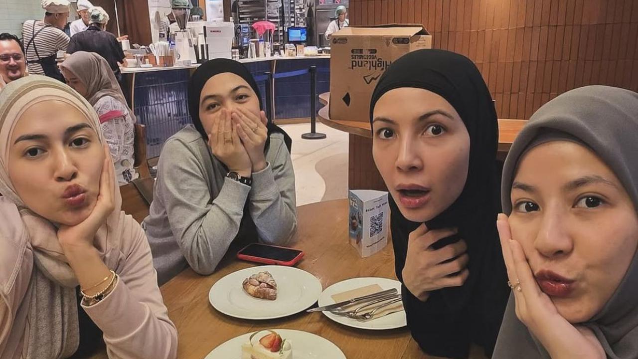 Keseruan Geng Selebriti Natasha Rizky, Nongkrong, Tawa, dan Rencana Tahun Depan
