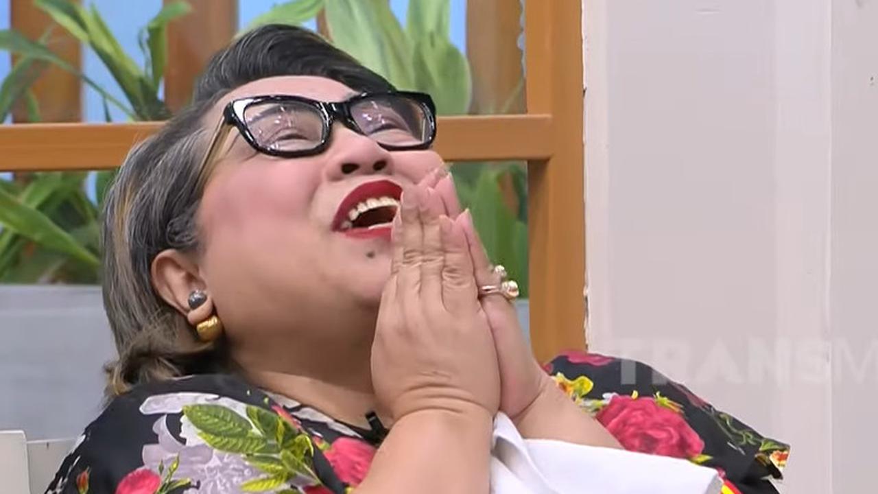 Komedian Nunung Buka Usaha Katering