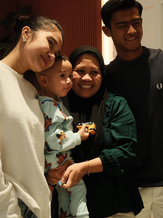 6 Potret Pratama Arhan dan Azizah Salsha Main ke Rumah Raffi Ahmad, Jenguk Cipung