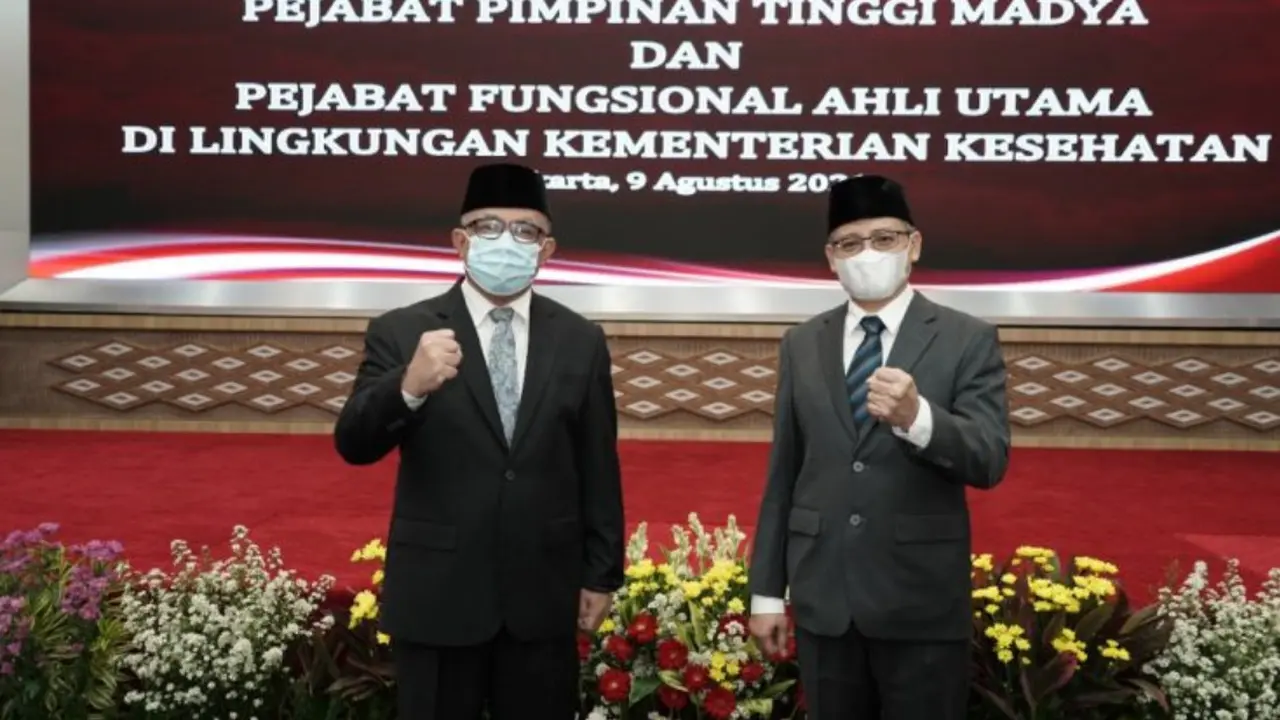 Drg Oscar Primadi sudah tidak lagi menjadi Sekjen Kemenkes. Posisinya digantikan Kunta Wibawa yang sebelumnya bertugas sebagai Staf Ahli Pengeluaran Negera di Kementerian Keuangan. (Foto: Kemenkes)