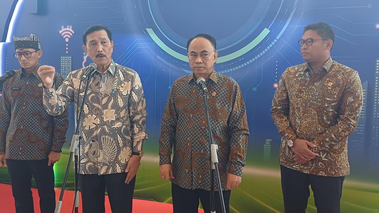 Pernah Sebut OTT KPK Kampungan, Luhut Kini Pamer Program LKPP untuk Cegah Suap