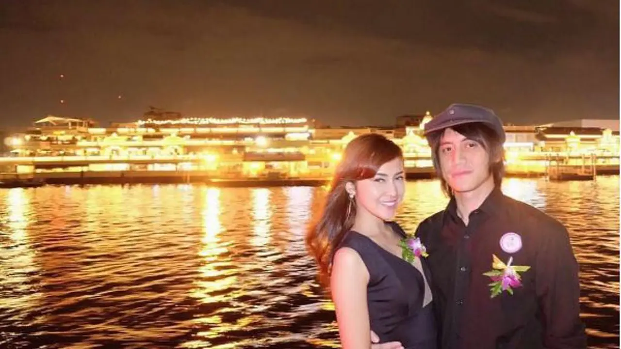Kevin Aprilio dan Vicy Melanie