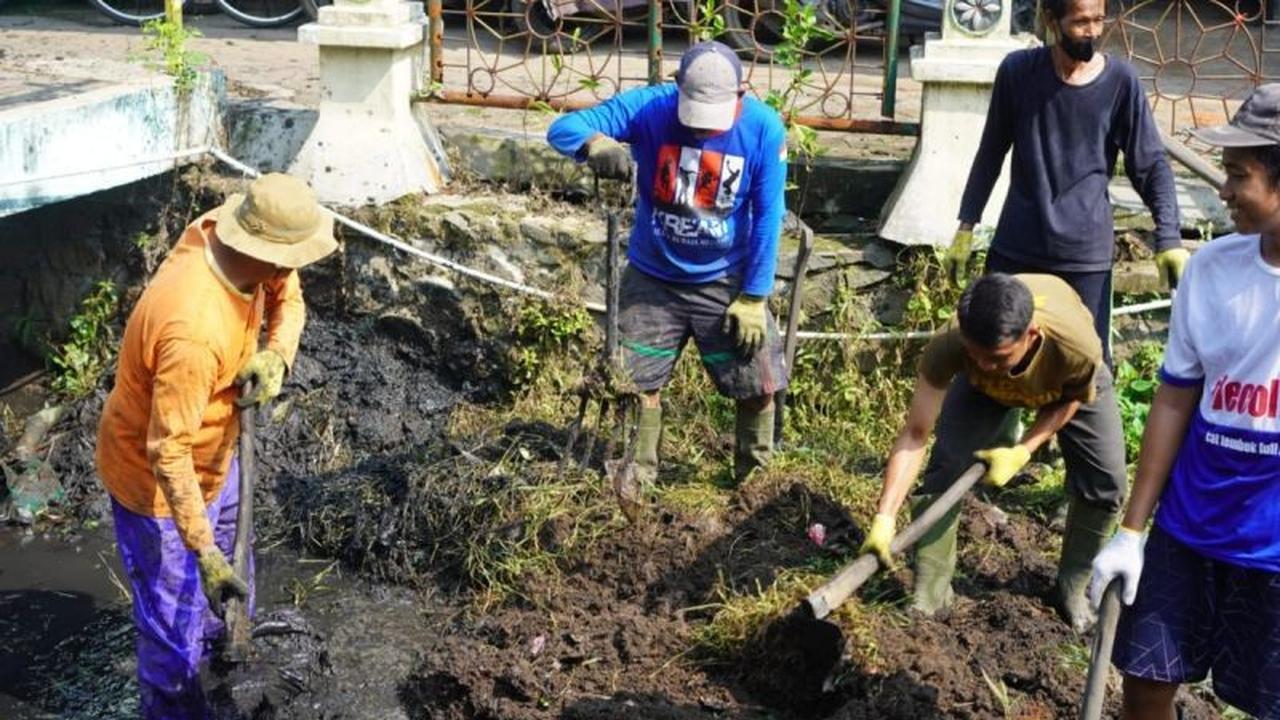 Giatkan Gerakan Bersih Sungai Pekalongan, Pemkot Libatkan Warga Atasi Banjir
