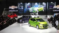 Memanfaatkan gelaran Seoul Motor Show 2015, Chevrolet memperkenalkan generasi terbaru dari hatchback Spark.
