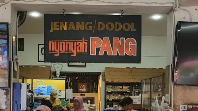 Mengenal Jenang Nyonyah Pang, Toko Kue Jadul Sejak 1912 yang Ada di Film Gadis Kretek.
