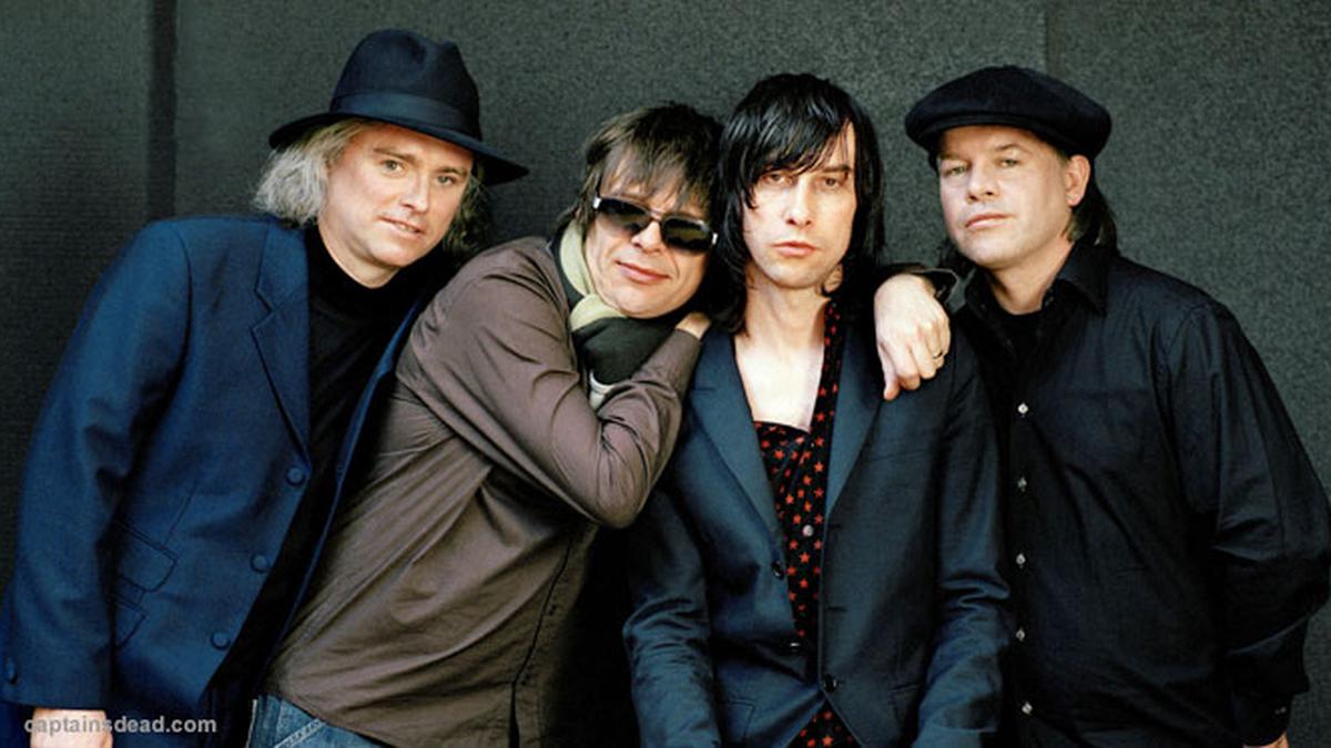 Primal Scream Ingin Ubah Pola Pikir Orang-orang Melalui Lagu Baru