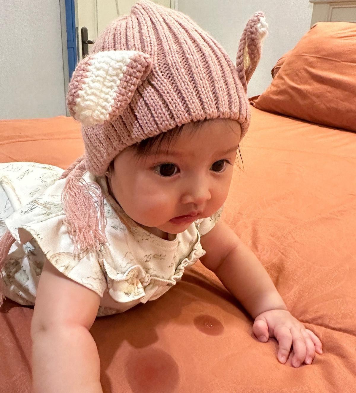 Potret Baby Launa Anak Sabrina Anggraini dan Belva Devara dengan Berbagai Gaya Rambut